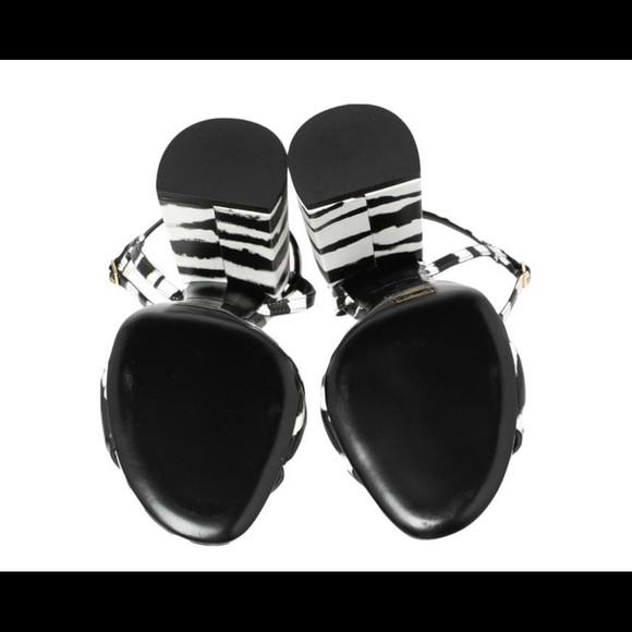 💯 Authentic 
Burberry
Black/White Leather Castlebar Ankle Strap Size - Picture 6 of 7